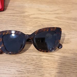 Womens Fendi sunglasses